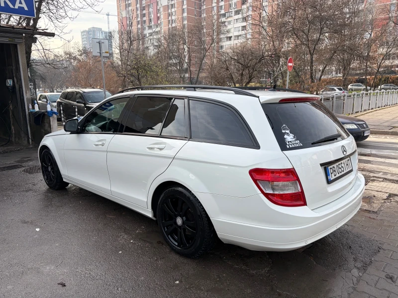 Mercedes-Benz C 180, снимка 4 - Автомобили и джипове - 52724061