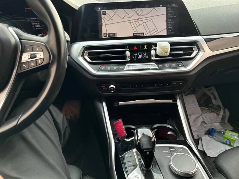 BMW 330 i xDrive 2020 * CARFAX * БЕЗ ПЪРВОНАЧАЛНА ВНОСКА, снимка 9 - Автомобили и джипове - 52830589