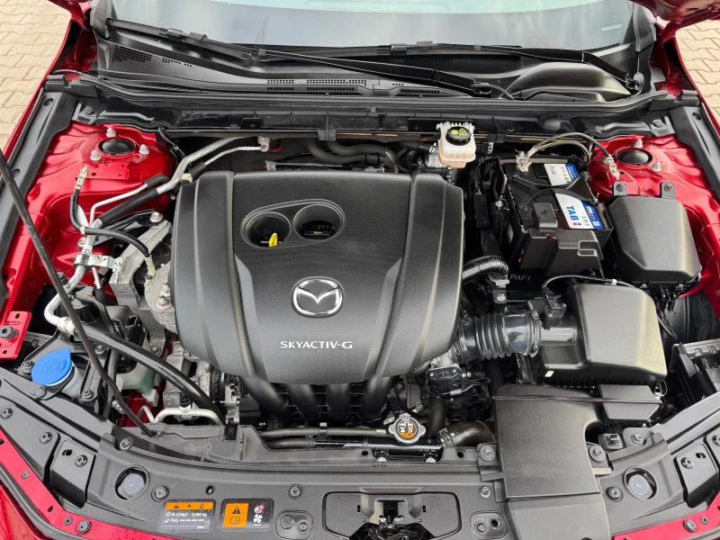 Mazda 3 2.0 УНИКАТ Хибрид, снимка 13 - Автомобили и джипове - 53123439