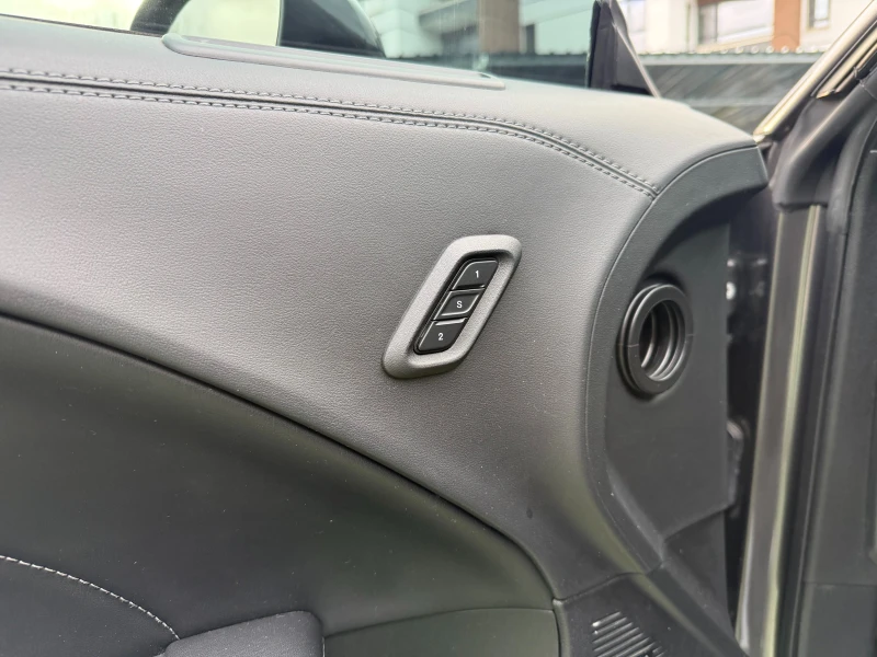 Dodge Challenger 6.4 SRT, WIDEBODY, SHAKER HOOD, снимка 17 - Автомобили и джипове - 53538323