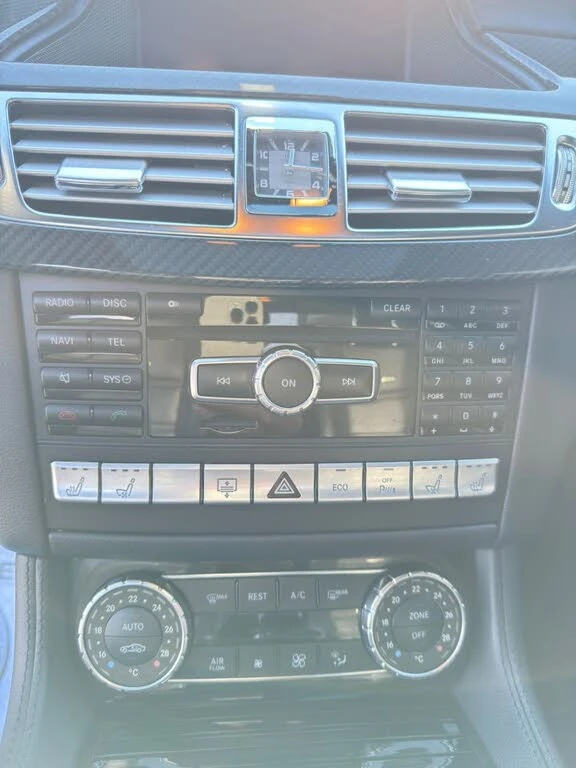 Mercedes-Benz CLS 63 AMG * HARMAN KARDON * DISTRONIC * КАМЕРА, снимка 5 - Автомобили и джипове - 54407092