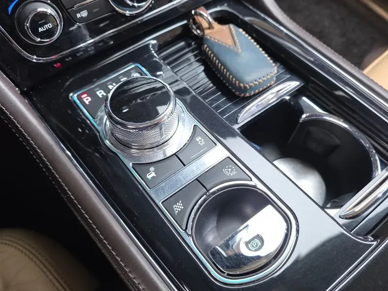 Jaguar Xj 3.0D, снимка 9 - Автомобили и джипове - 54454382