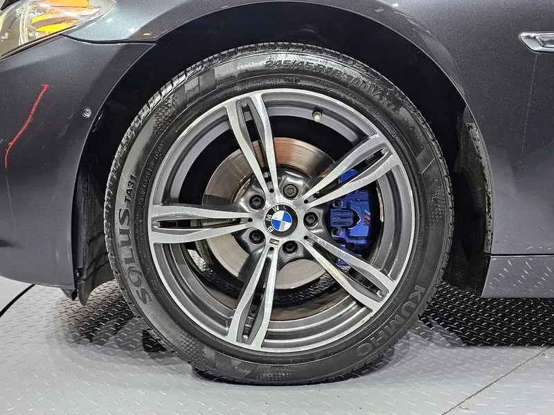 BMW 528 i, снимка 5 - Автомобили и джипове - 55146014