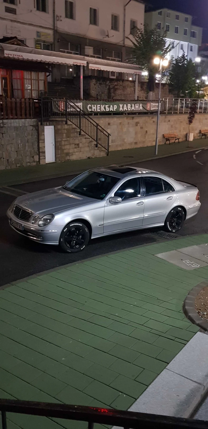 Mercedes-Benz E 270 Avangard, снимка 1