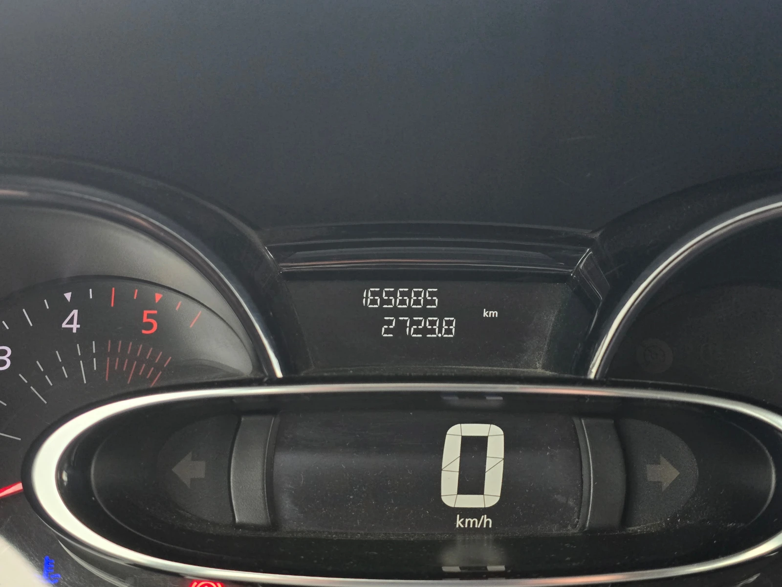 Renault Clio 1.5 dCi | Mobile.bg — изображение 11