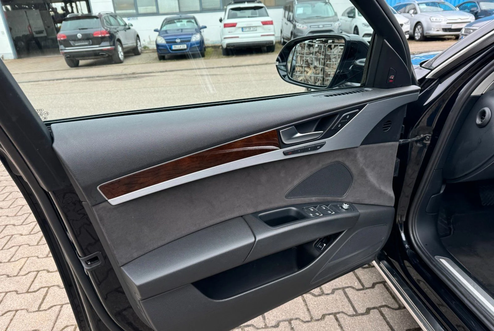 Audi A8 4.2TDI/385HP/QUATTRO/360/HEAD-UP/PANO/NAVI/E141 - изображение 10