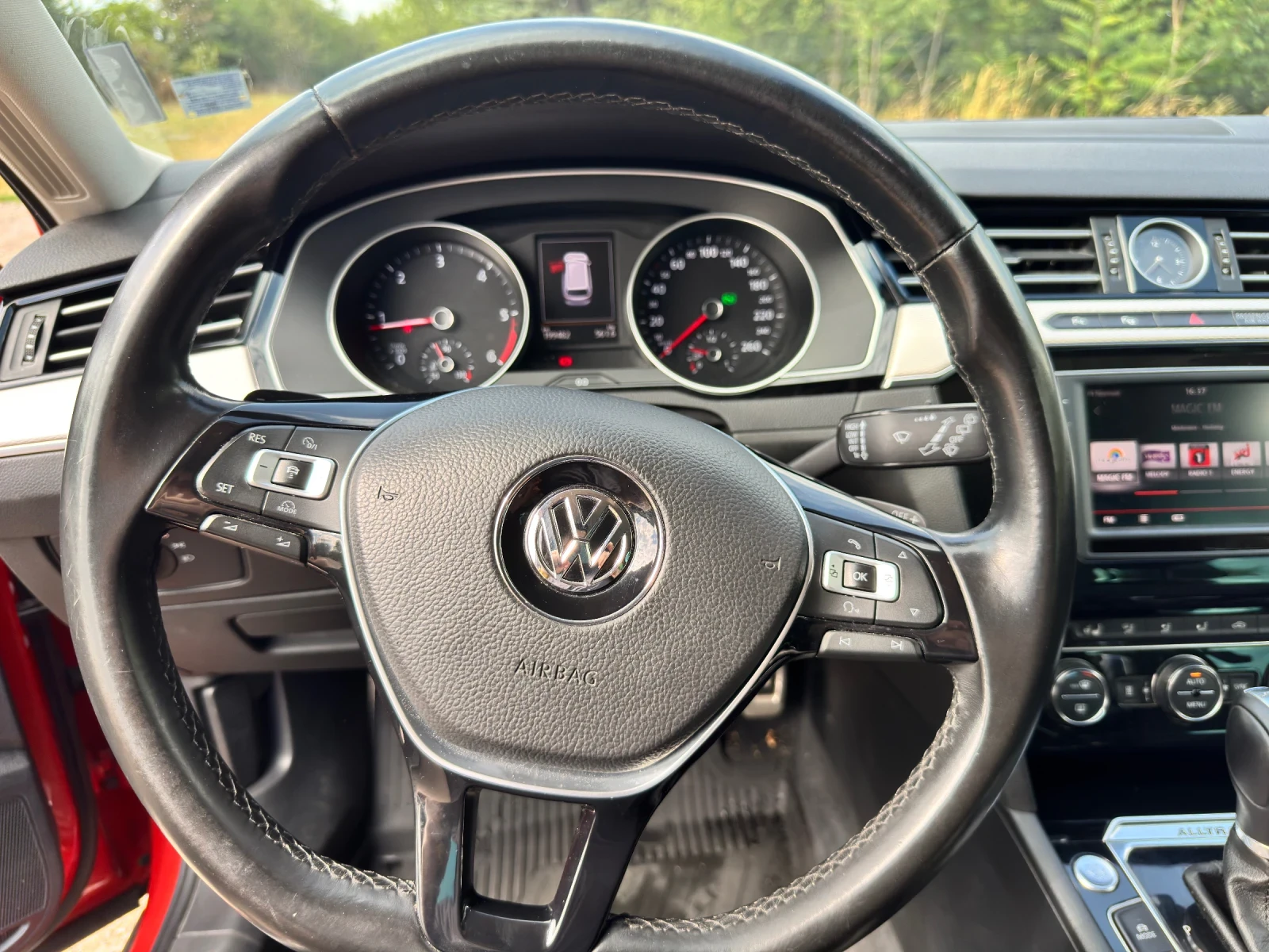 VW Alltrack 2.0 TDI 190PS 4MOTION DSG - изображение 5