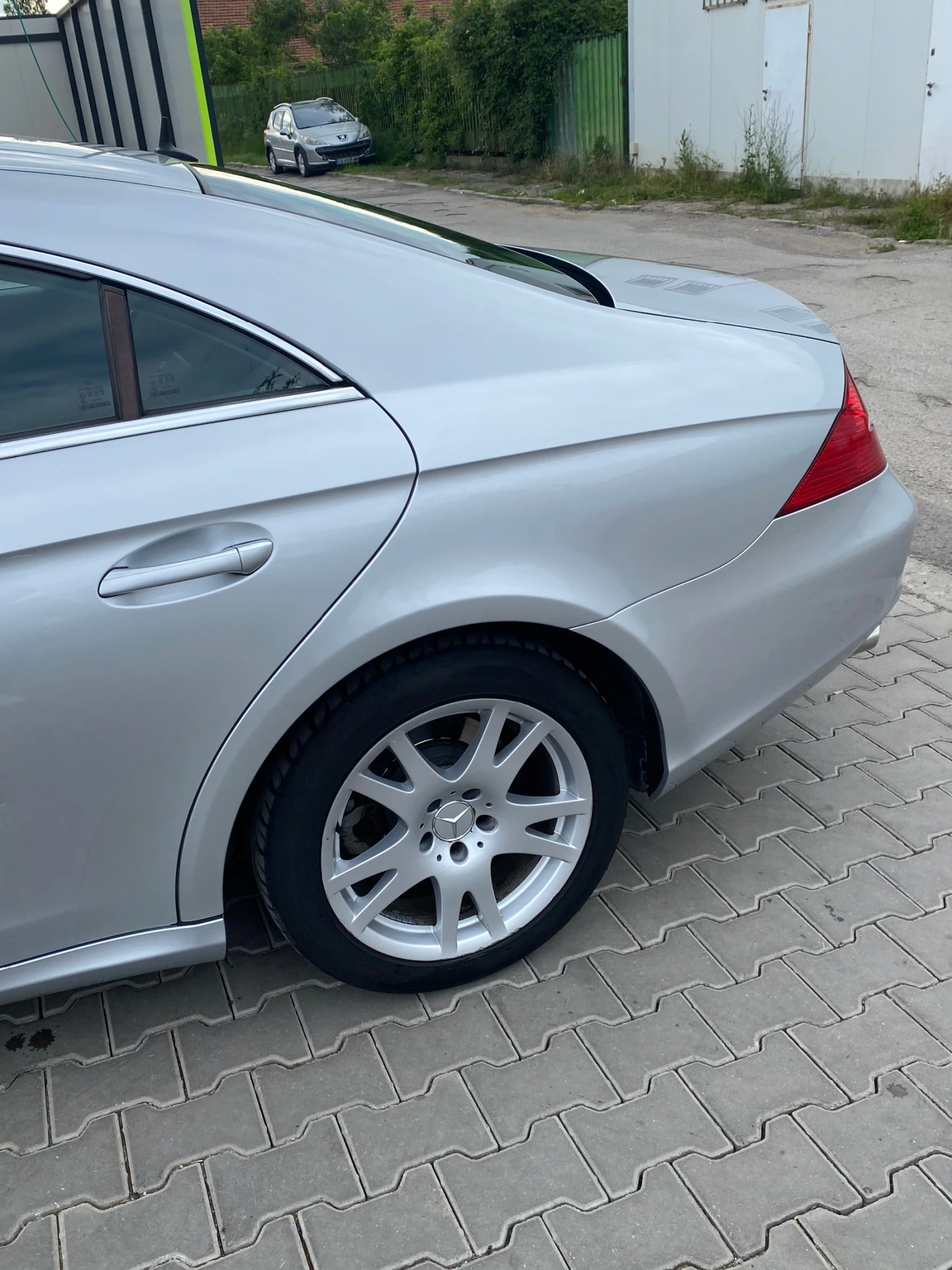 Mercedes-Benz CLS 350  - изображение 3