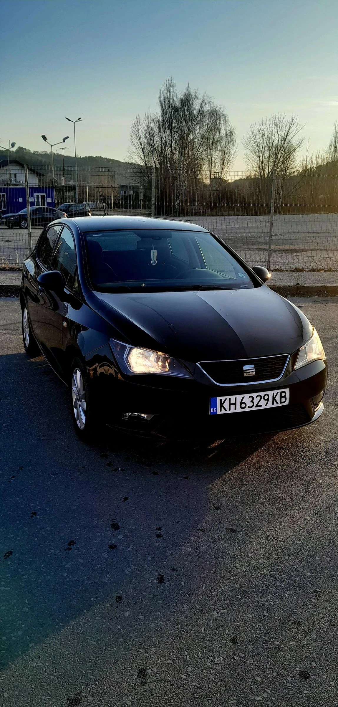Seat Ibiza 1.6, снимка 4 - Автомобили и джипове - 53687401