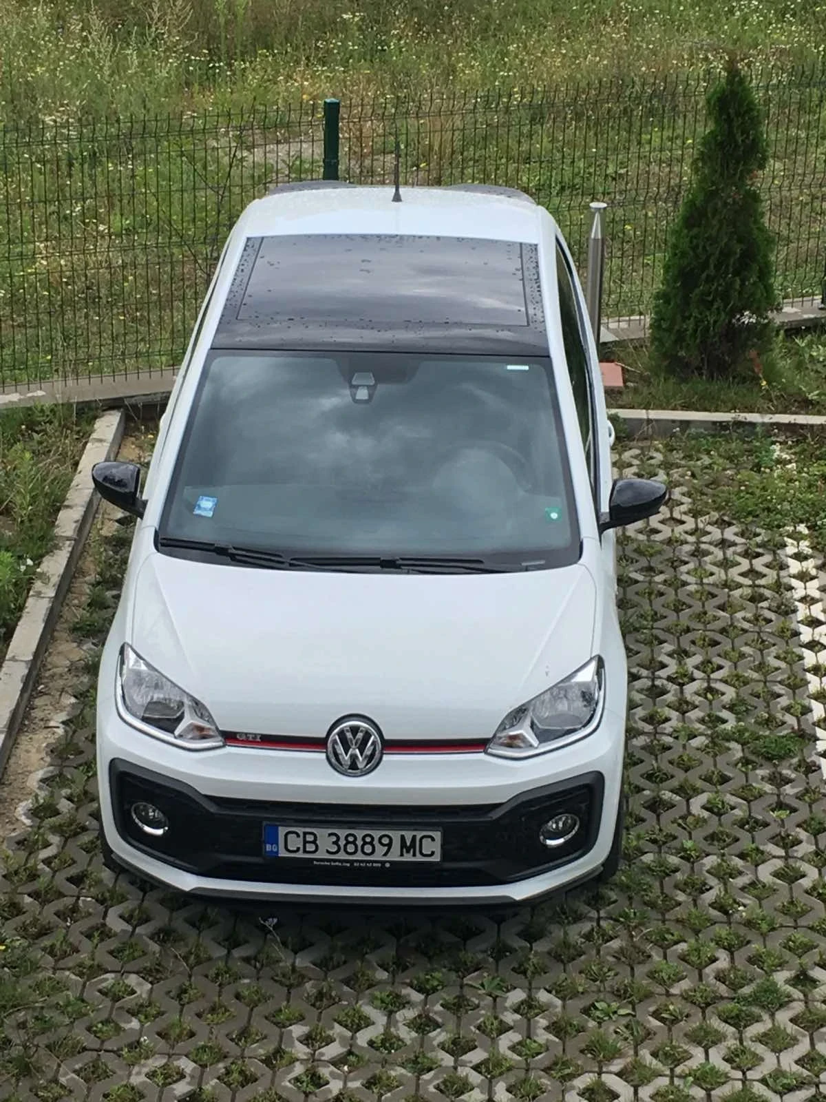 VW Up GTI, снимка 2 - Автомобили и джипове - 53836568
