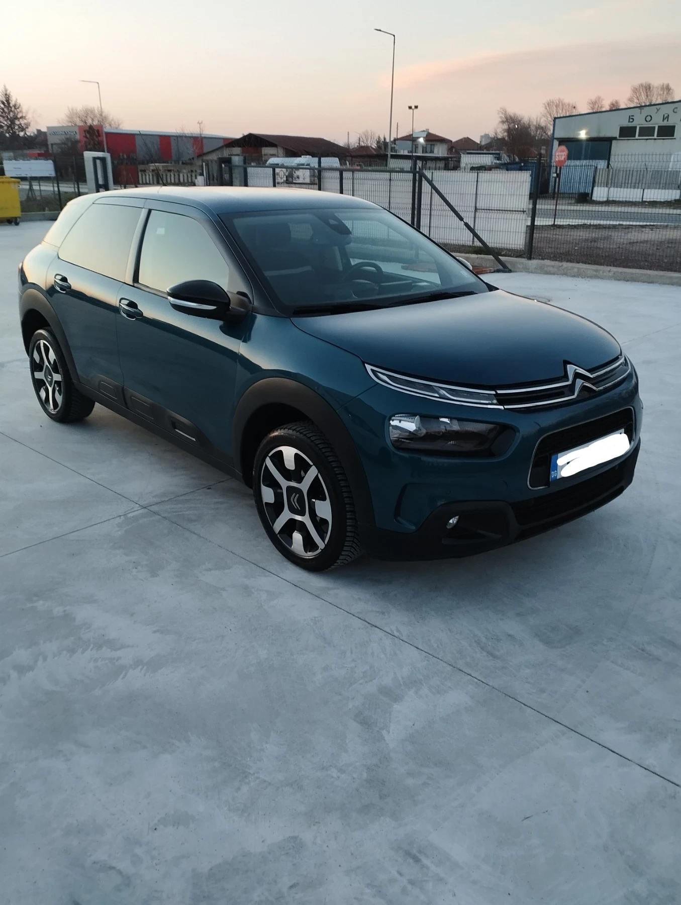 Citroen C4 Cactus, снимка 2 - Автомобили и джипове - 53840025