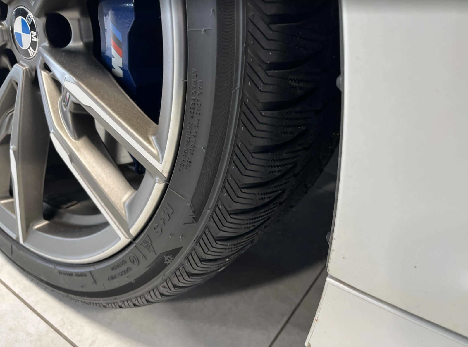 BMW 340 xddive* MPACKAGE* Keyless* Premium audio* PANO* Me, снимка 7 - Автомобили и джипове - 53989704