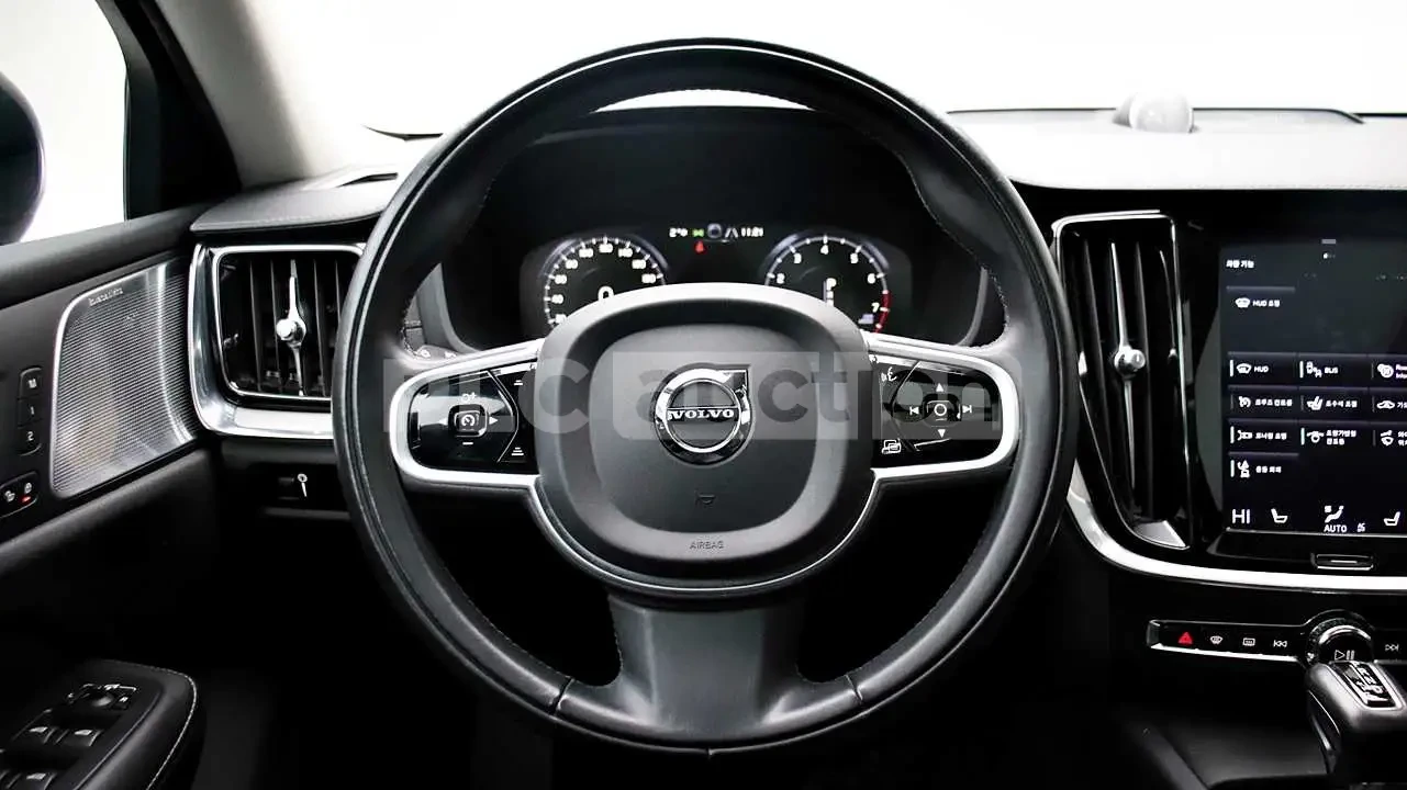Volvo V60 T5 | PANO| 360CAM| HUD| ���.��������� | Mobile.bg � ����������� 5