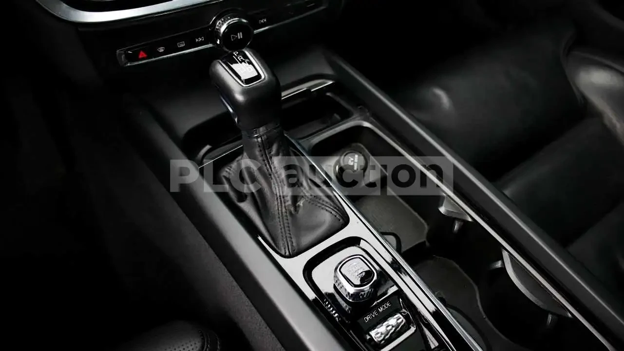 Volvo V60 T5 | PANO| 360CAM| HUD| ���.��������� | Mobile.bg � ����������� 9