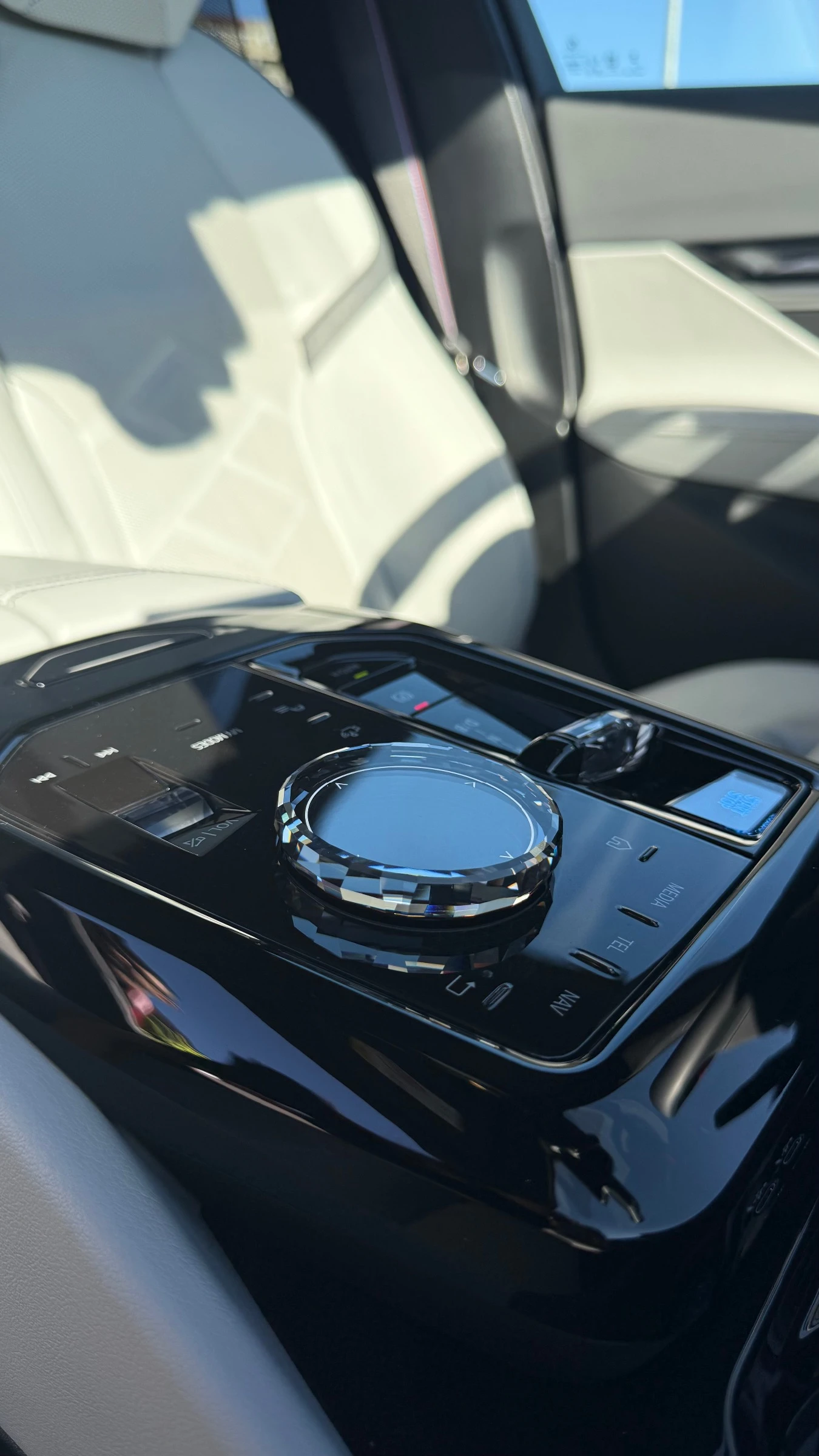 BMW i5 M60 Frozen Deep Grey | Mobile.bg � ����������� 9