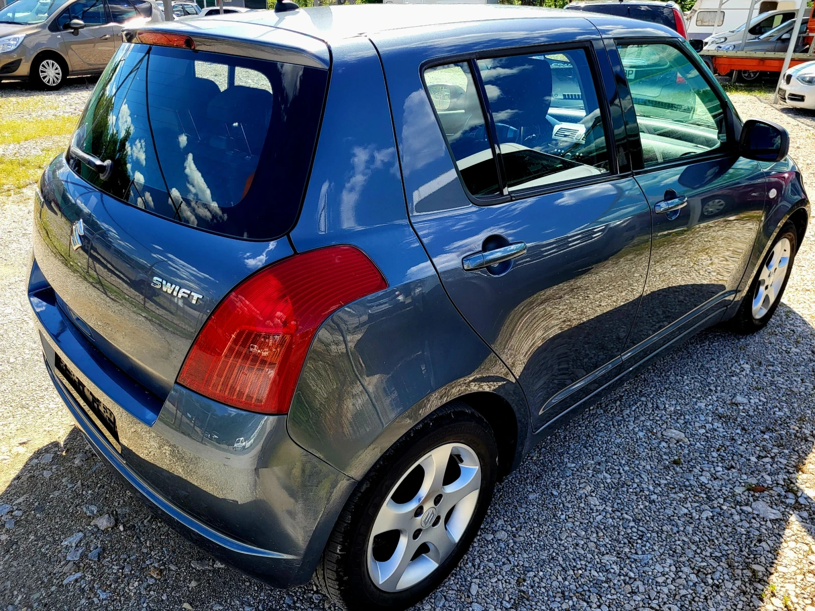 Suzuki Swift 1.3, снимка 6 - Автомобили и джипове - 54713250