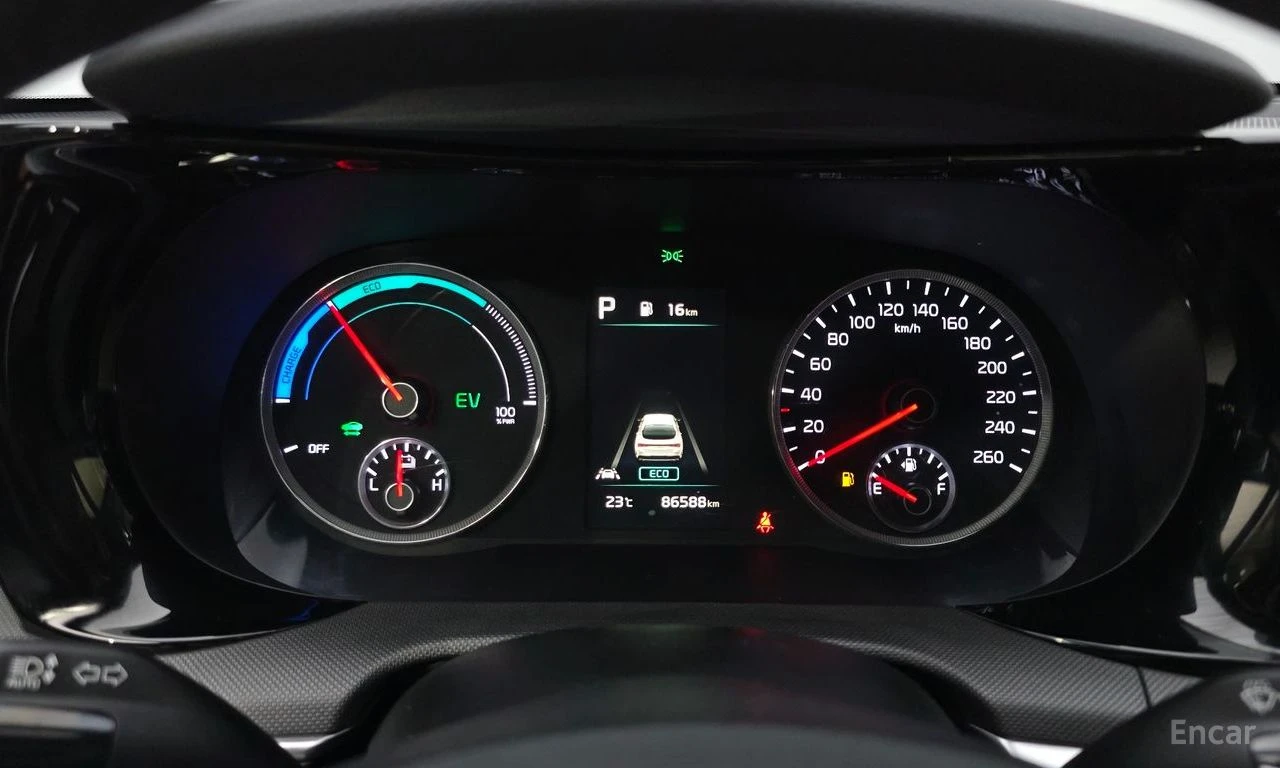 Kia K5 HYBRID* PRESTIGE* ОБДУХВАНЕ* LANE* ASSIST* 360КАМЕ, снимка 13 - Автомобили и джипове - 54996757