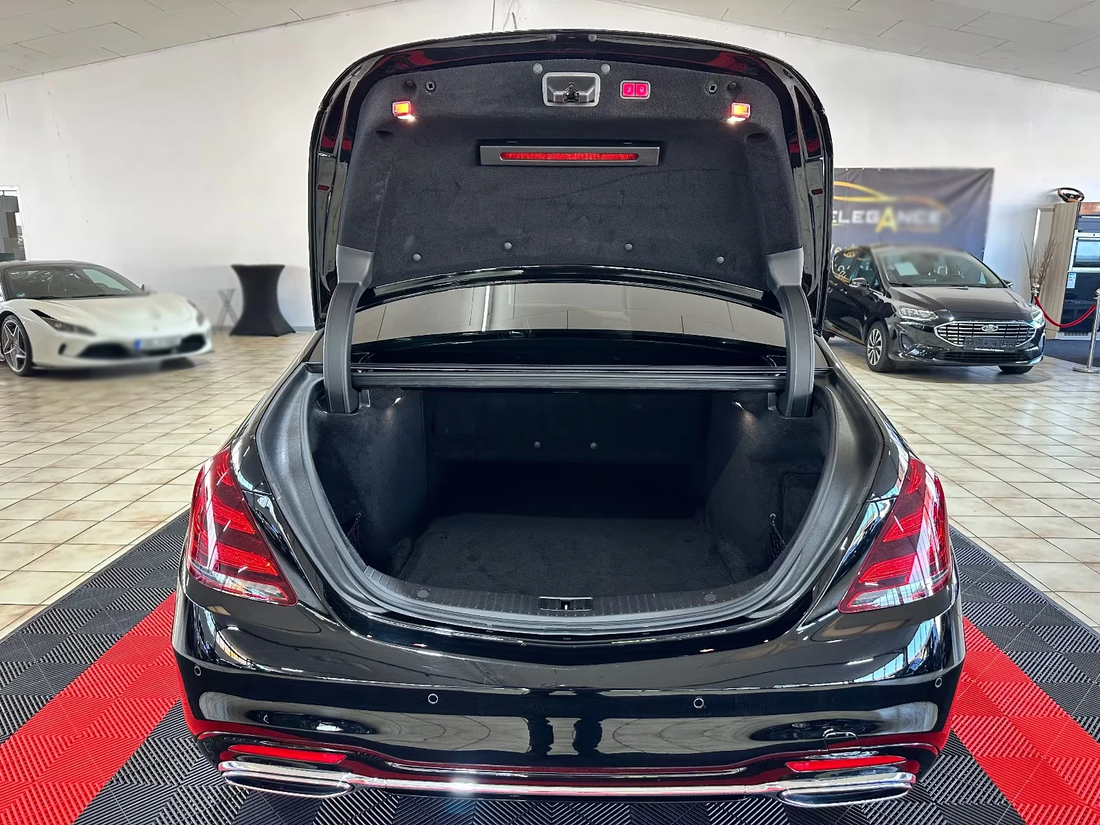 Mercedes-Benz S 400 d/AMG/LONG/4M/340HP/PANO/BURM/360/265h, снимка 7 - Автомобили и джипове - 55001159