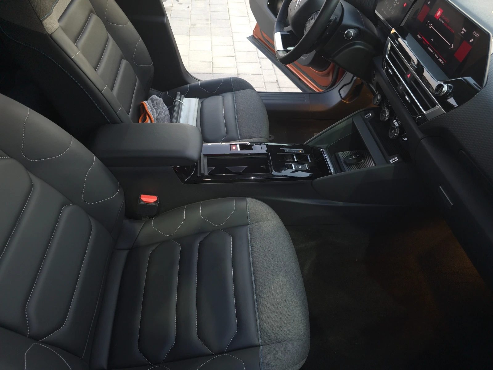 Citroen C4 1.2 PureTech Shine, ��� ����, ������� | Mobile.bg � ����������� 10