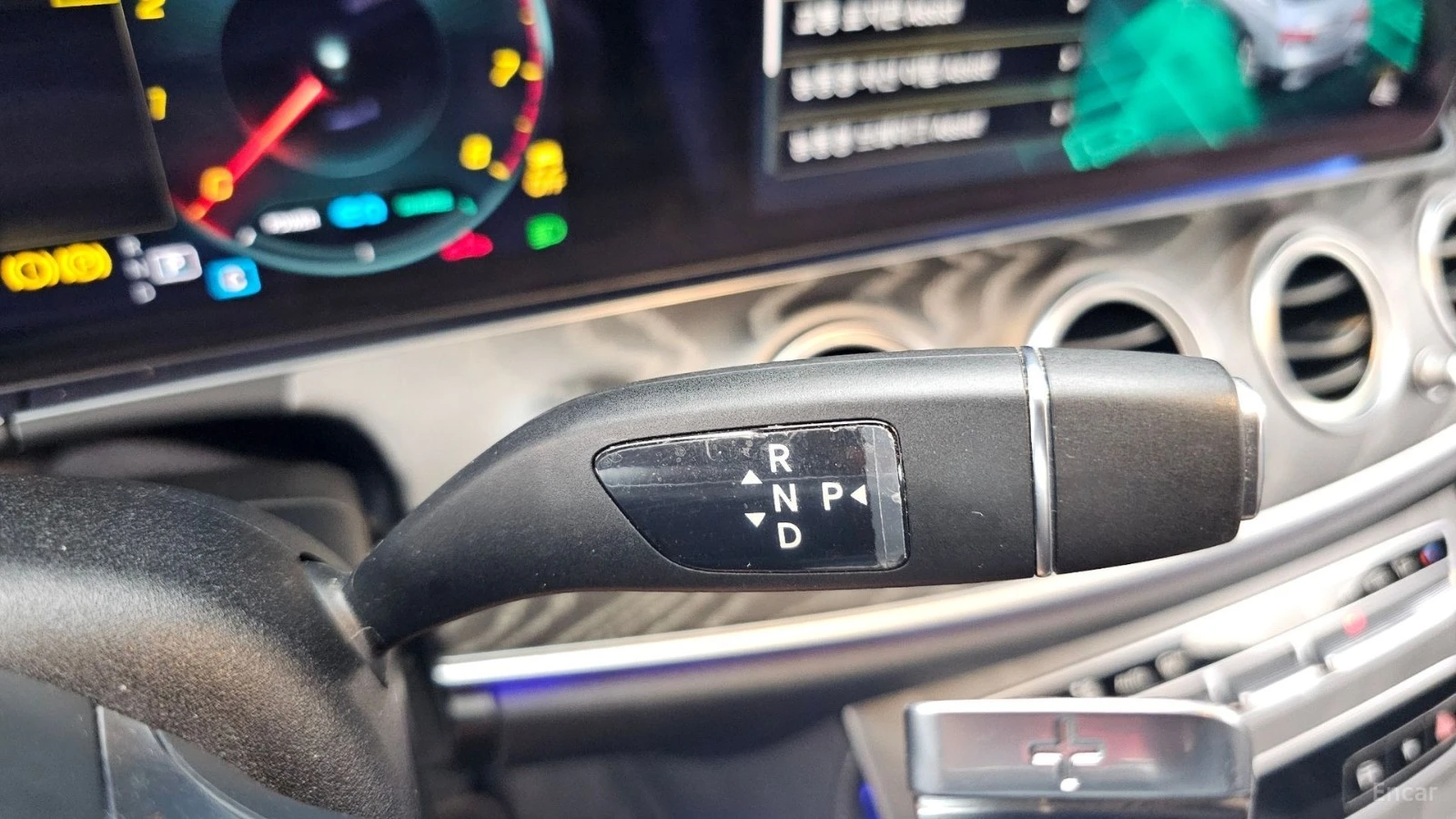 Mercedes-Benz E 350 4MATIC AMG* HUD* 360* КОЖА* НАВИ* ПАНО, снимка 7 - Автомобили и джипове - 55466356