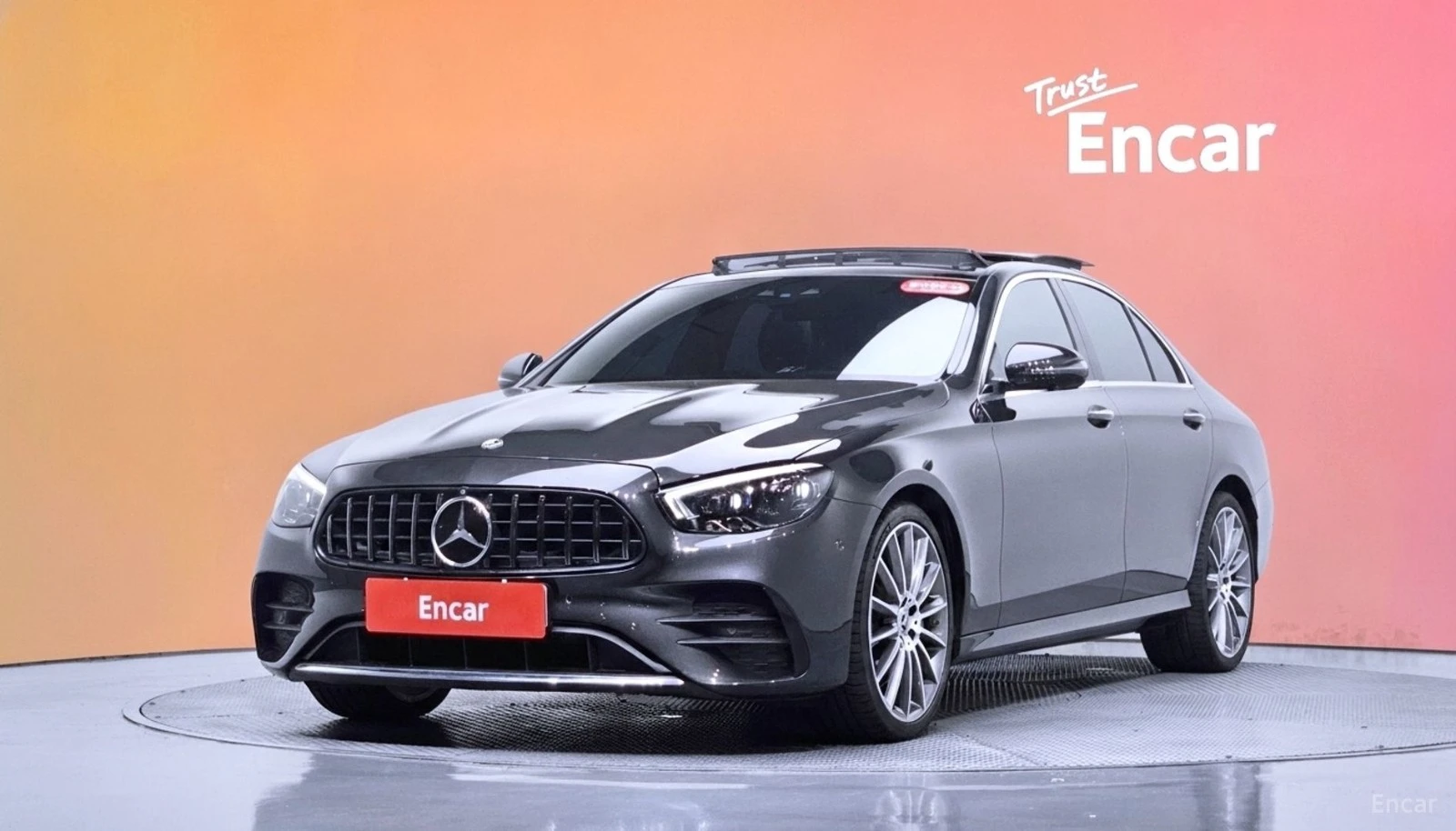 Mercedes-Benz E 350 4MATIC AMG* HUD* 360* КОЖА* НАВИ* ПАНО