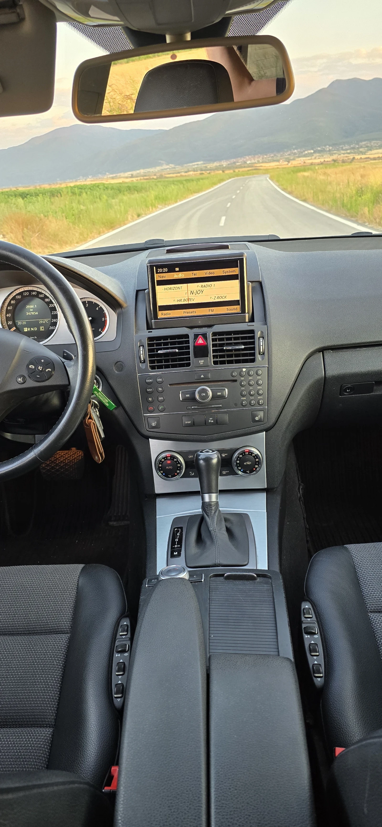 Mercedes-Benz C 320, снимка 4 - Автомобили и джипове - 55532753