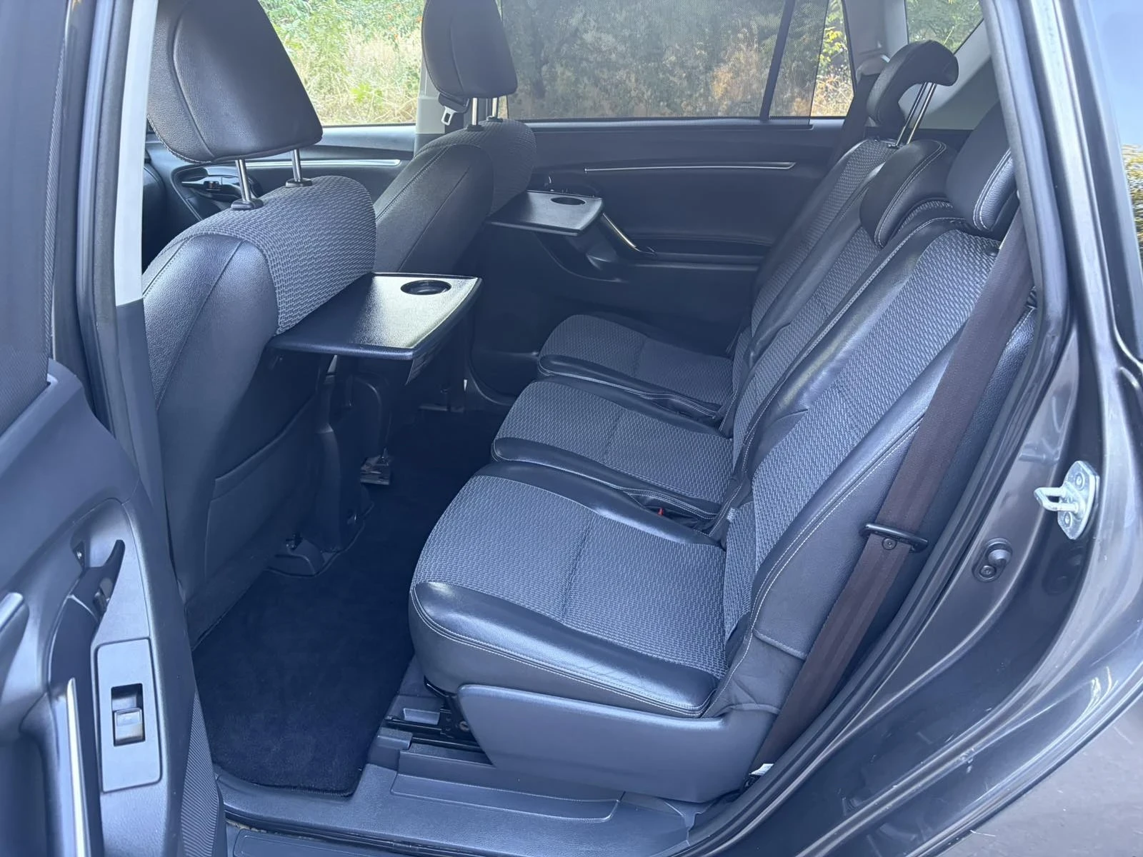 Toyota Verso 1.8 i FULL FULL, снимка 12 - Автомобили и джипове - 55687493