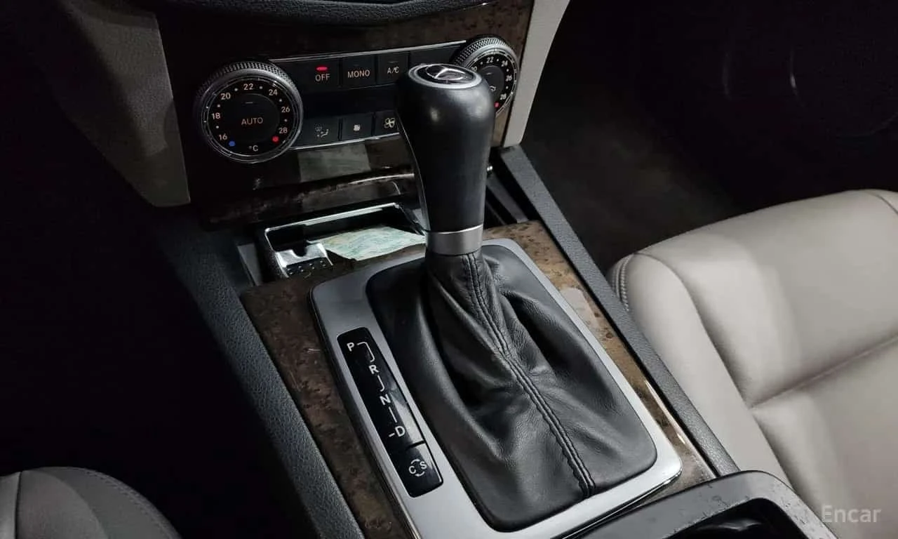 Mercedes-Benz C 230 * C230 AVANTGARDE * ЦЕНА ДО БГ, снимка 9 - Автомобили и джипове - 56303334