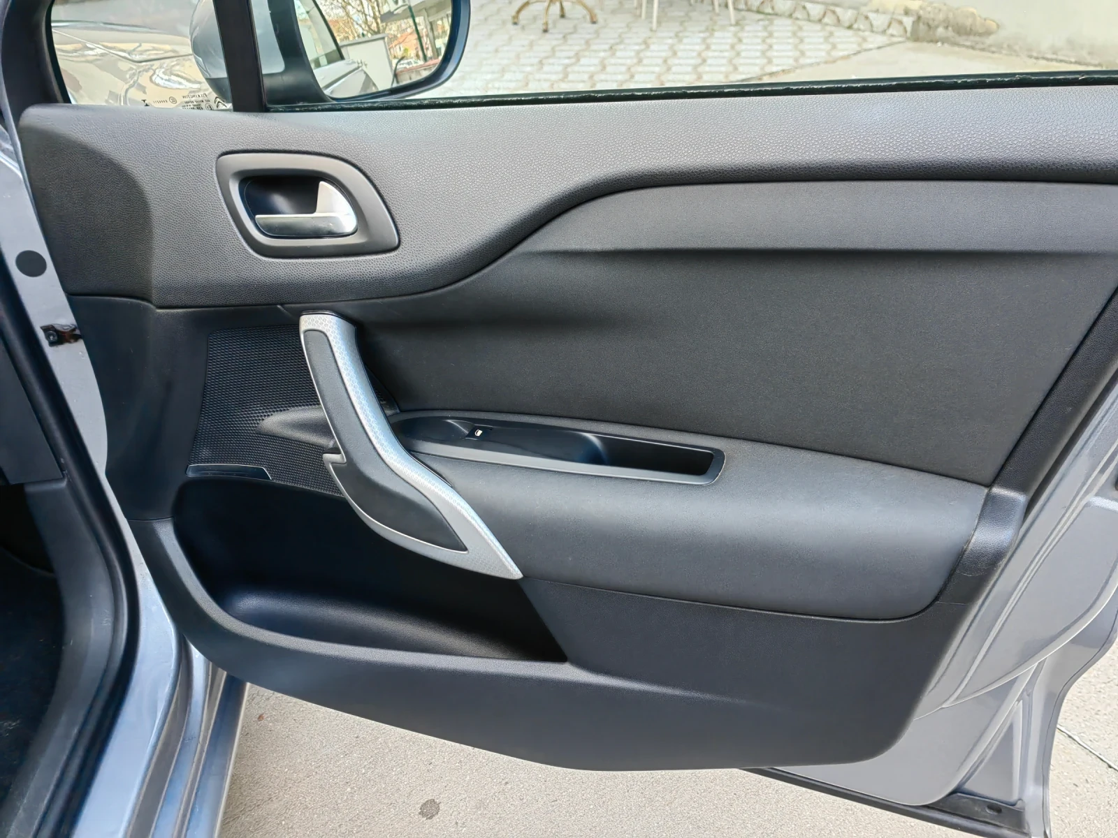 Citroen DS4 1.6Blue-Hdi automatic facelift , снимка 12 - Автомобили и джипове - 56536179