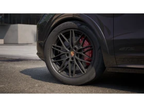 Porsche Cayenne GTS/COUPE/4WD/PDCC/REAR AXLE/PANO/BOSE/360/ | Auto.bg — изображение 9