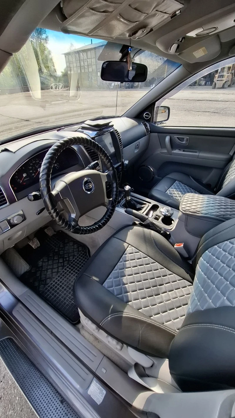 Kia Sorento, снимка 6 - Автомобили и джипове - 52585114