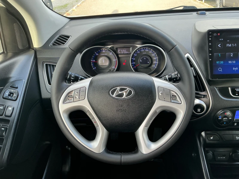 Hyundai IX35 1.7 CRDI, снимка 17 - Автомобили и джипове - 52011985