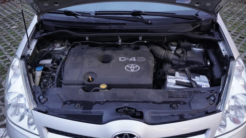 Toyota Rav4 2.2/6 ск., снимка 12 - Автомобили и джипове - 52594785