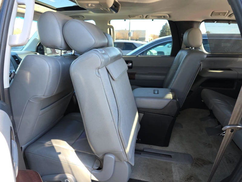Toyota Sequoia Platinum, снимка 12 - Автомобили и джипове - 53075132