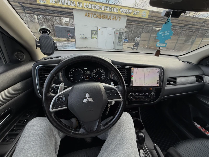 Mitsubishi Outlander 2.0, снимка 7 - Автомобили и джипове - 53435324