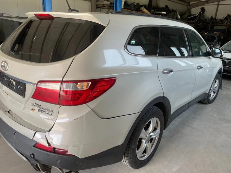 Hyundai Santa fe 2.2 D, снимка 7 - Автомобили и джипове - 33415160