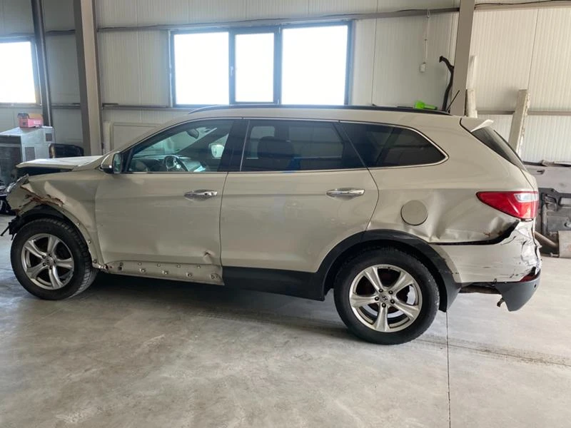 Hyundai Santa fe 2.2 D, снимка 1 - Автомобили и джипове - 33415160