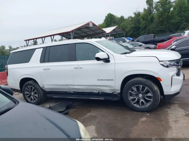 Chevrolet Suburban 4WD LT - изображение 7