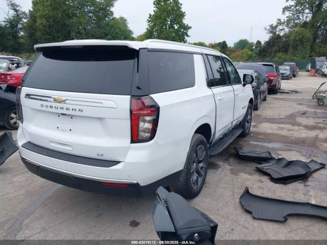 Chevrolet Suburban 4WD LT - изображение 6