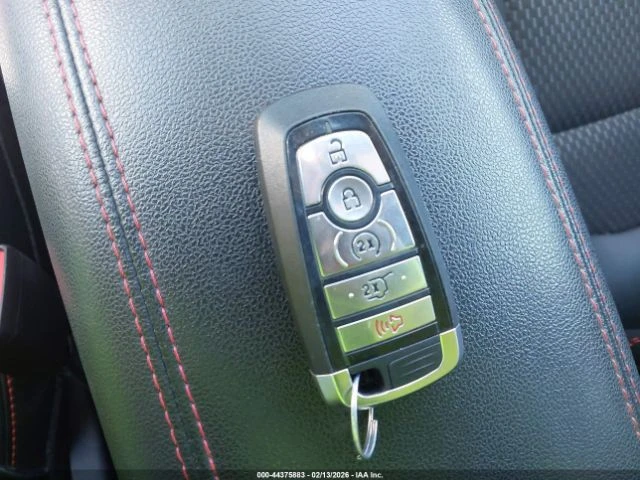 Ford Escape ST-LINE, снимка 15 - Автомобили и джипове - 53557757