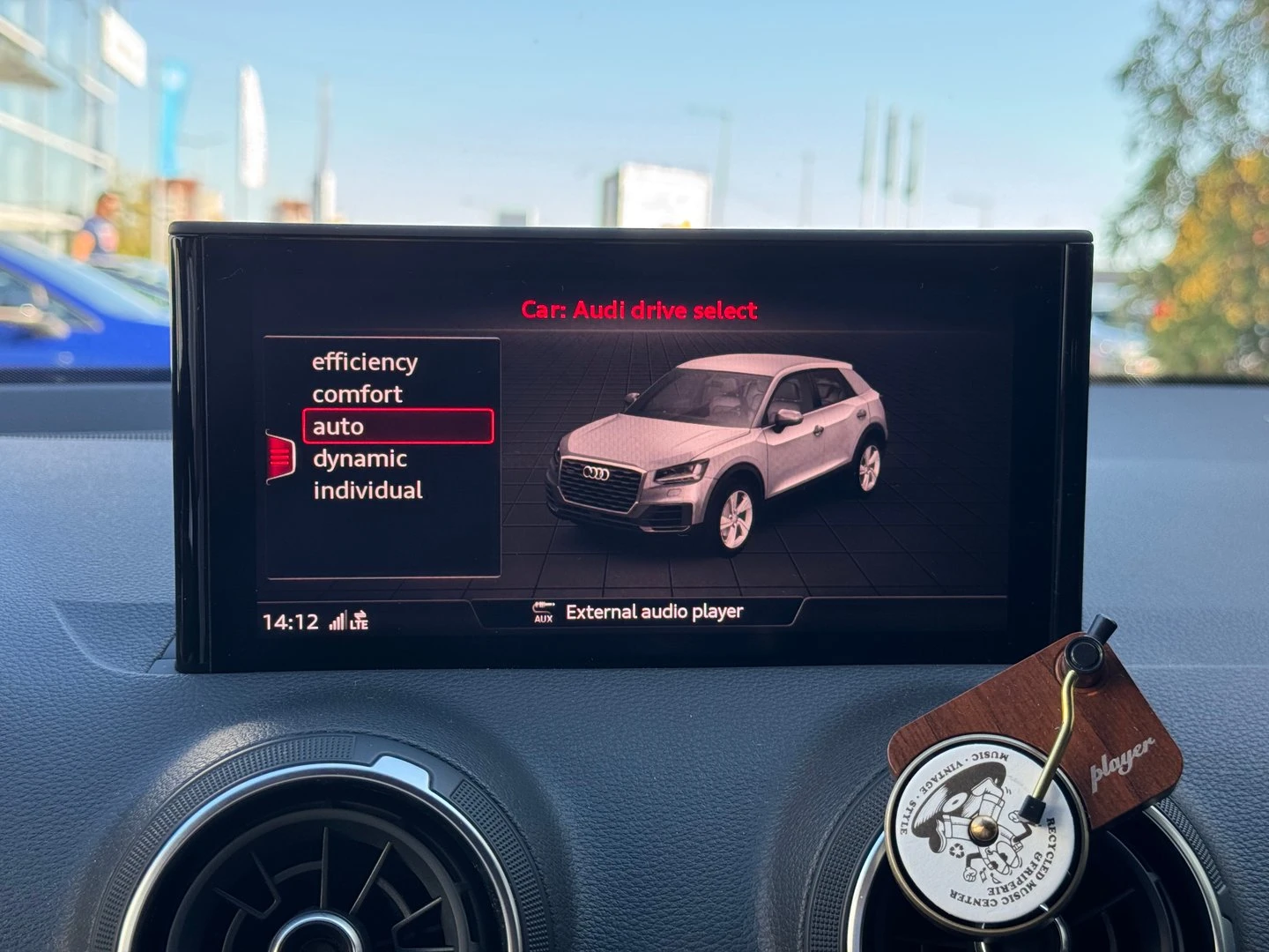 Audi Q2 Design 35 TDI, снимка 15 - Автомобили и джипове - 56420883
