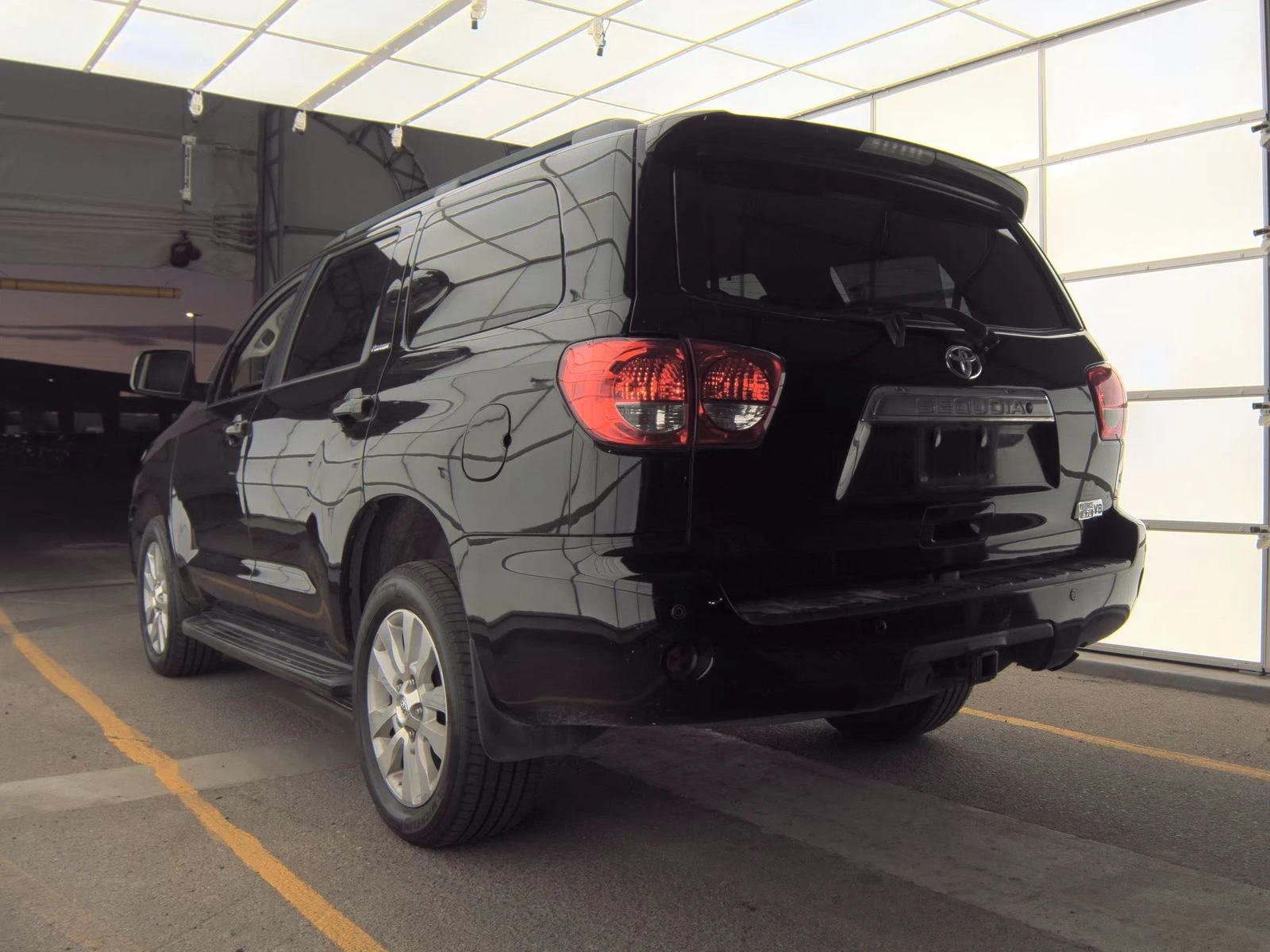 Toyota Sequoia Platinum - изображение 2