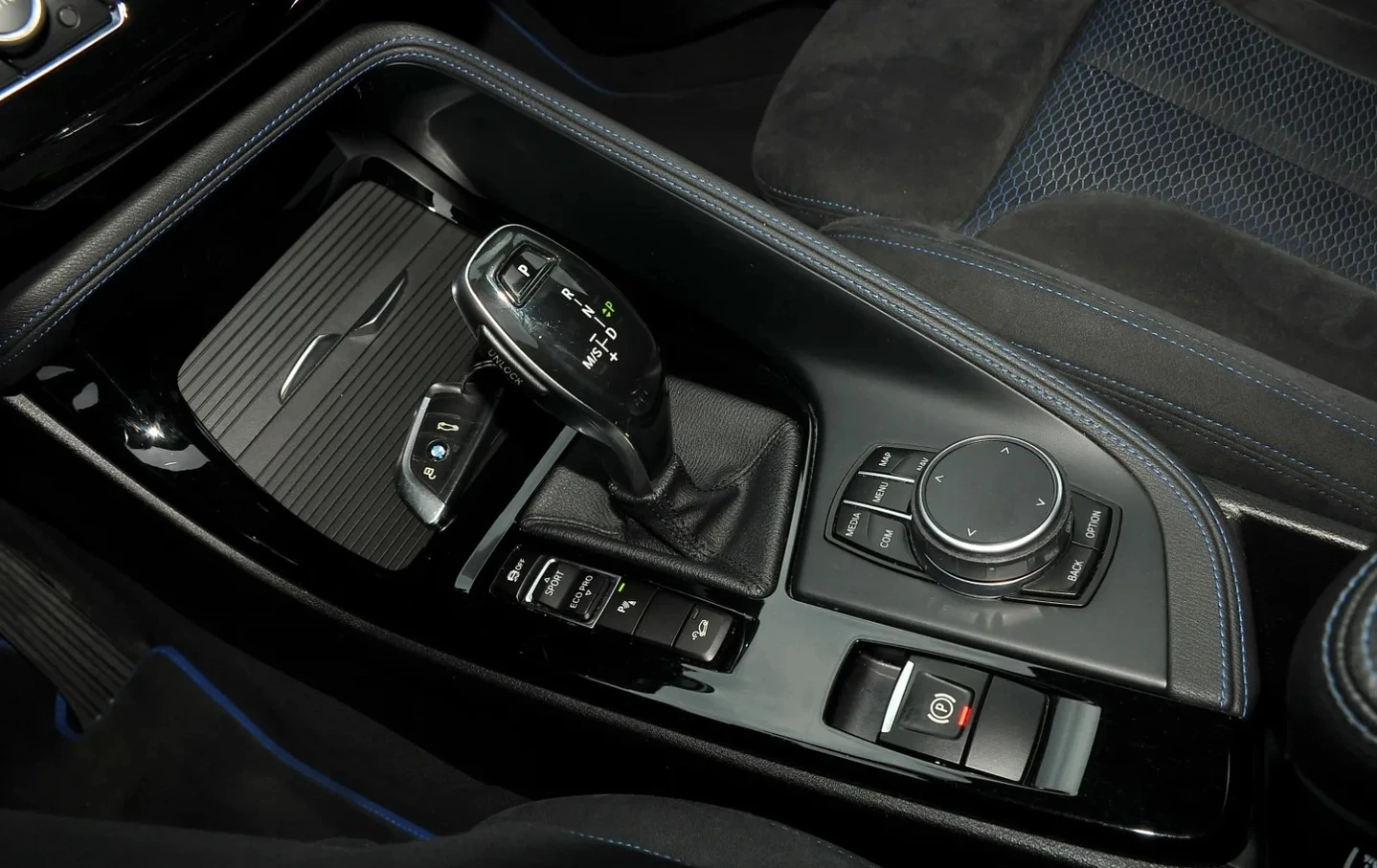 BMW X2 20d xDrive M-Sport - изображение 8