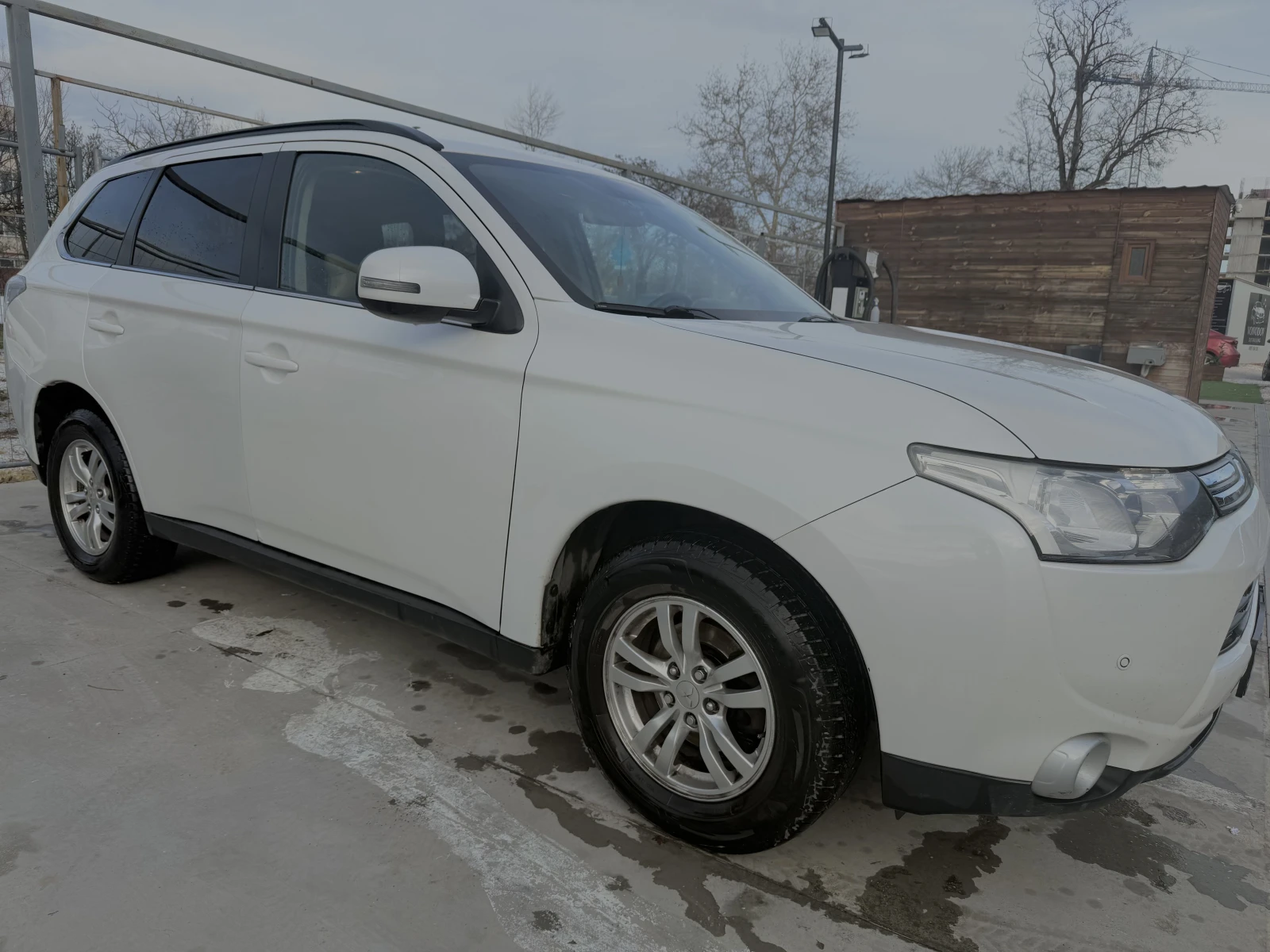Mitsubishi Outlander 2.0 - изображение 3