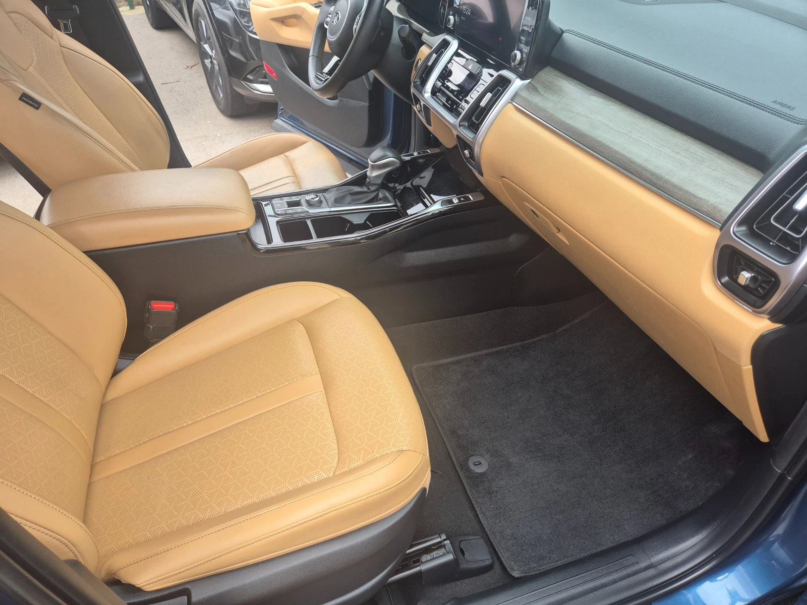 Kia Sorento 2.2 CRDI 4X4 - Наличен в БГ - изображение 7