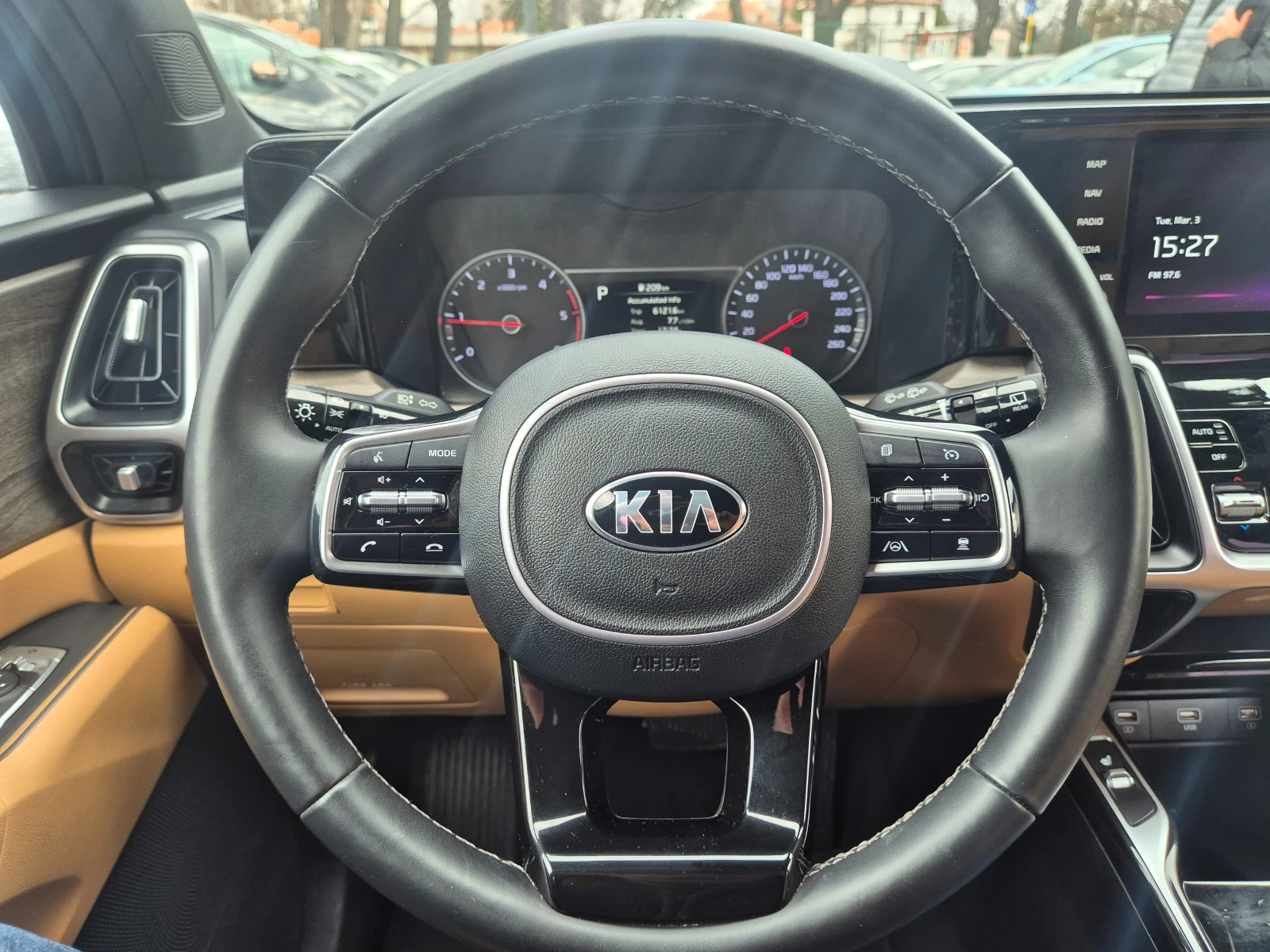 Kia Sorento 2.2 CRDI 4X4 - Наличен в БГ - изображение 10