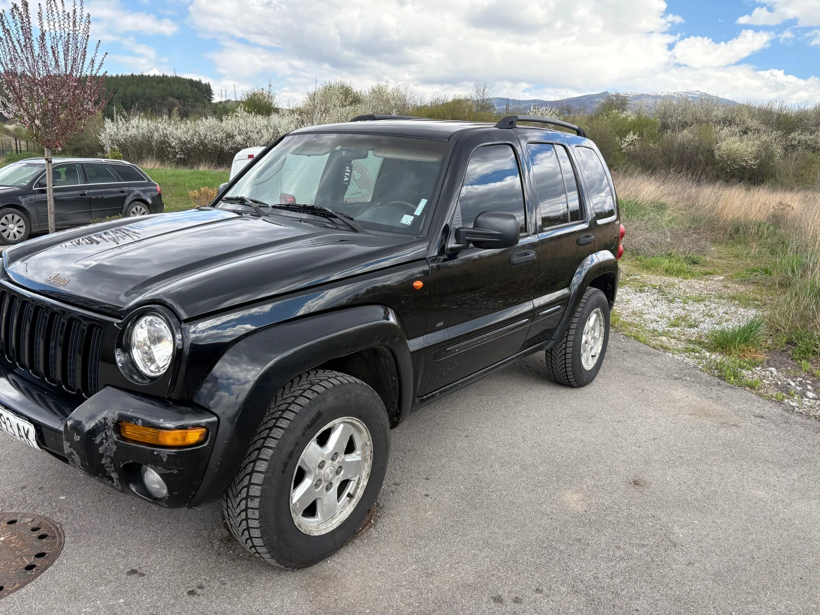 Jeep Cherokee 3.7, снимка 2 - Автомобили и джипове - 54295241