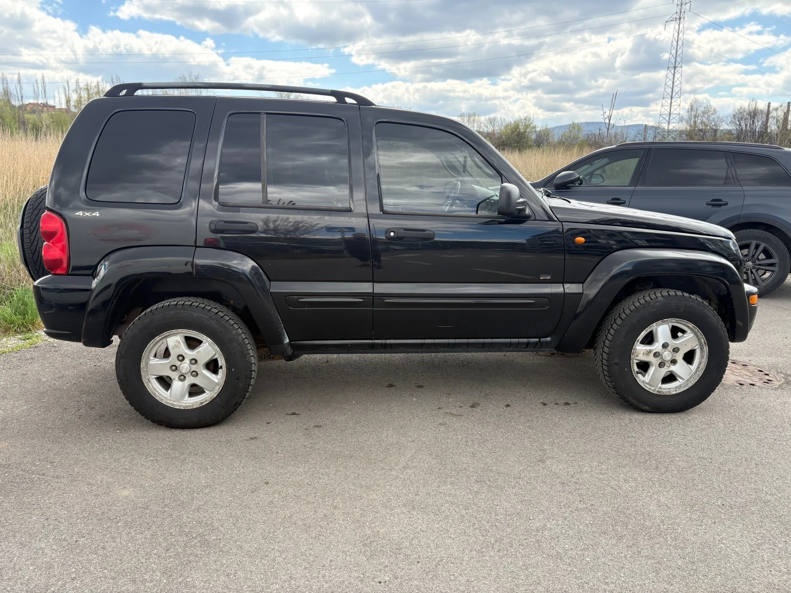 Jeep Cherokee 3.7, снимка 5 - Автомобили и джипове - 54295241