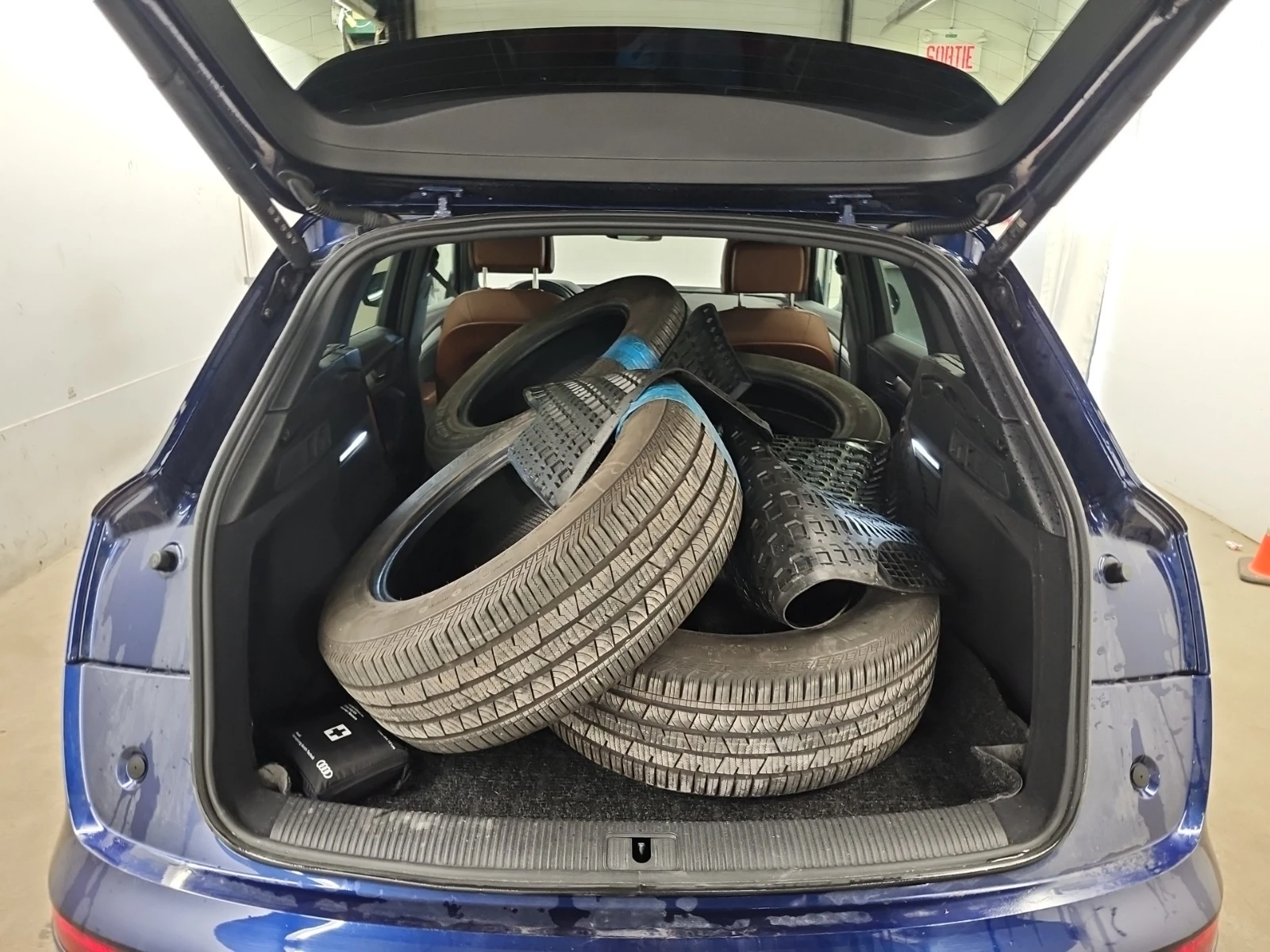 Audi Q5  Premium 40 TFSI quattro, снимка 9 - Автомобили и джипове - 54454368