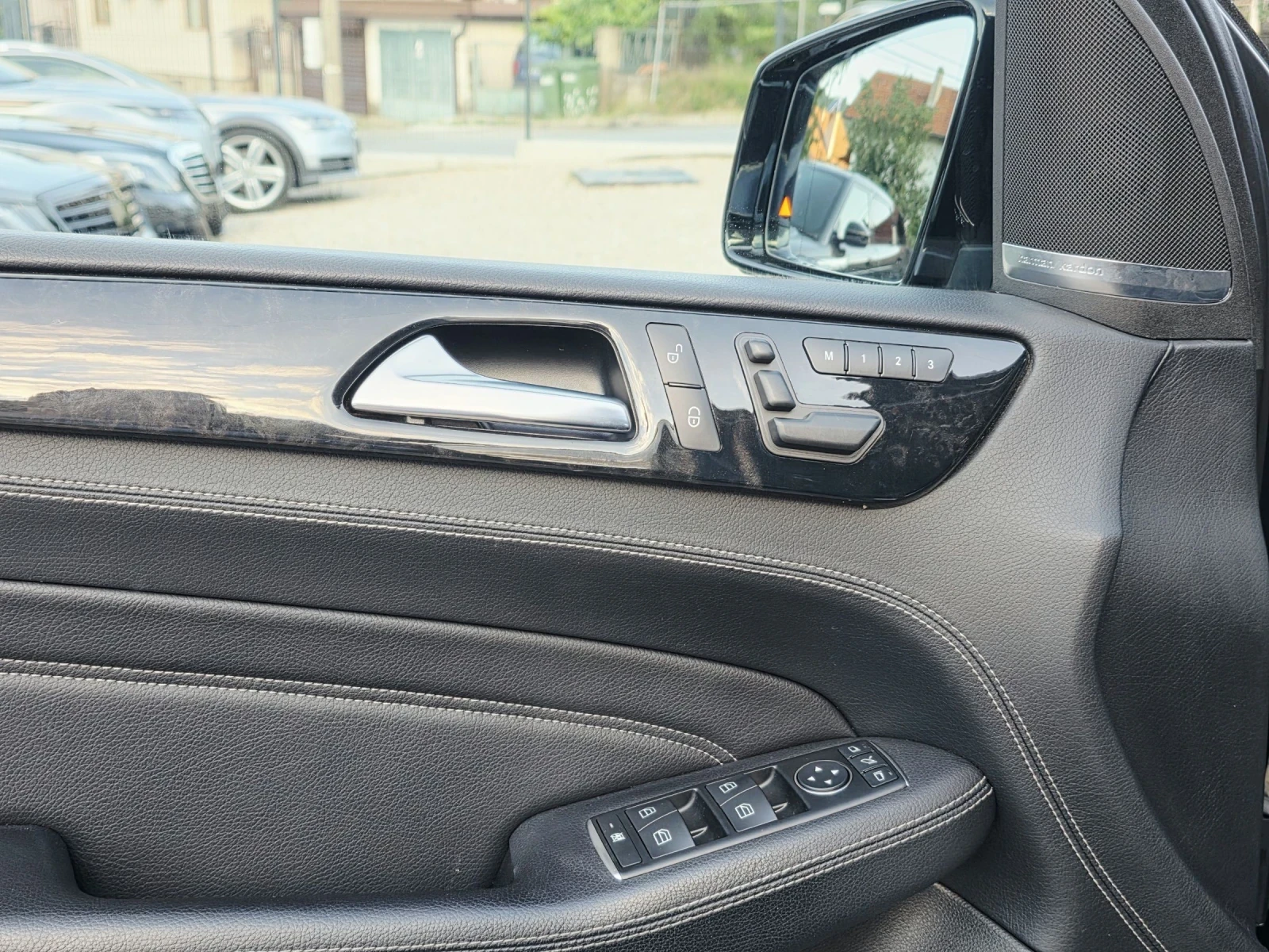 Mercedes-Benz ML 350 AMG PREMIUM= ВАКУУМ= ОБДУХВАНЕ= МАСАЖ, снимка 9 - Автомобили и джипове - 55051732